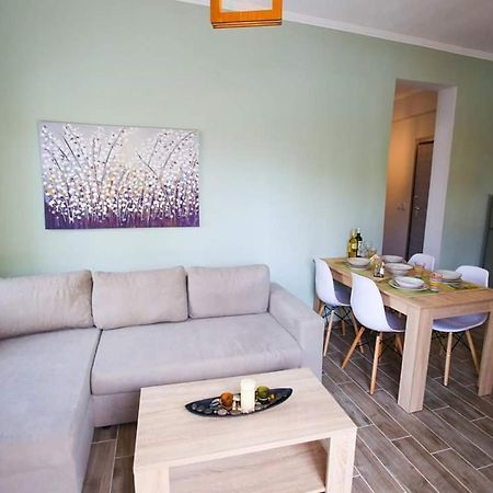 Stella Boutigue Rooms Néa Péramos Buitenkant foto