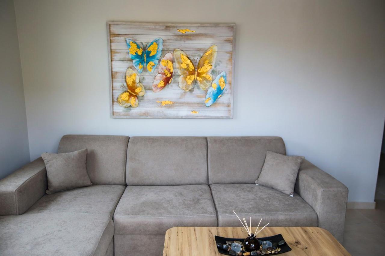 Stella Boutigue Rooms Néa Péramos Buitenkant foto